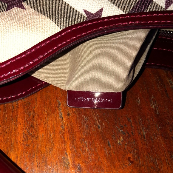 Authentic Burberry Nova Check Star Hobo Bag - Picture 8 of 8